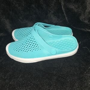 Layer 8 Women's Turquoise Mules